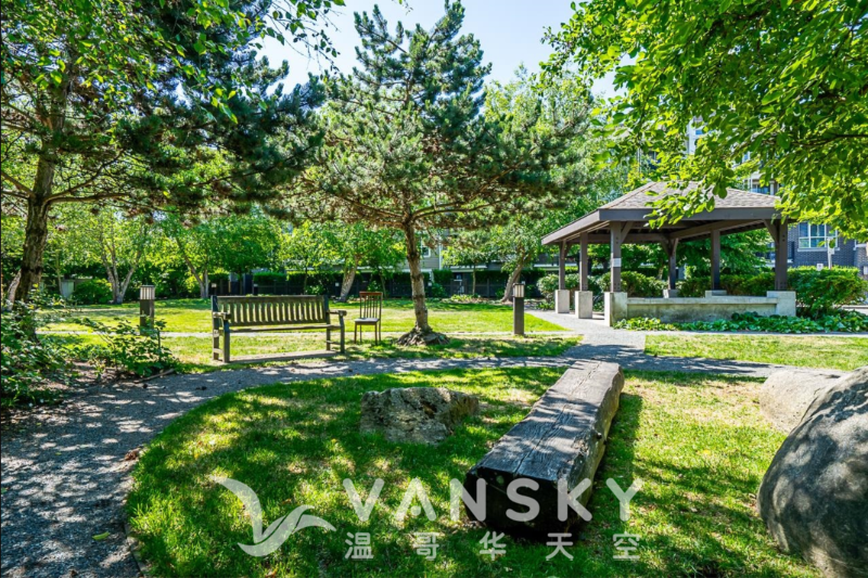 251027195110_Outside courtyard.png